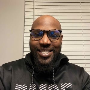 Meet your Posher, Dmitri lavar